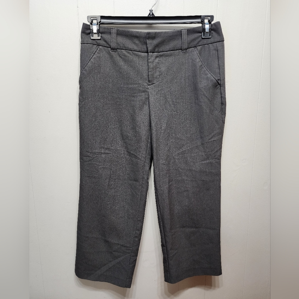 Daisy Fuentes Cropped Pants Women’s Size 4 Gray Dress Office‎ Casual Capri B545